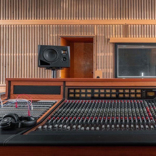 Студийный монитор Adam Audio A8H Left 0087124 фото