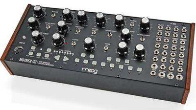 Аналоговый синтезатор Moog Mother-32 8565687685 фото