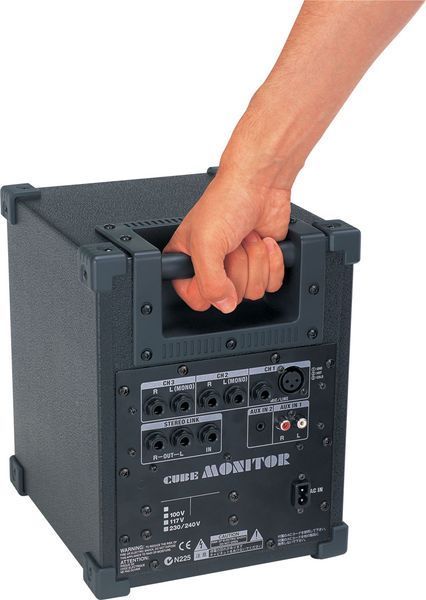 Студийный монитор Roland CM-30 02546752412 фото