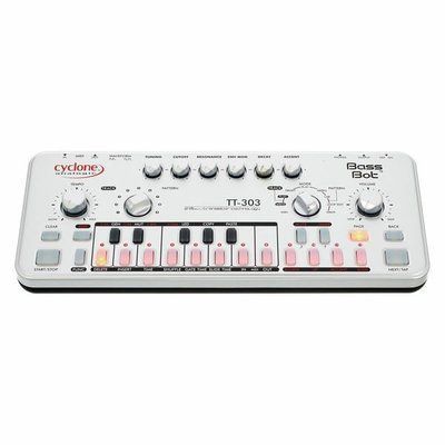 Синтезатор Cyclone Analogic TT-303 Bass Bot V2 577 фото