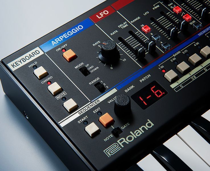 Аналоговий синтезатор Roland JU06A 01050404 фото